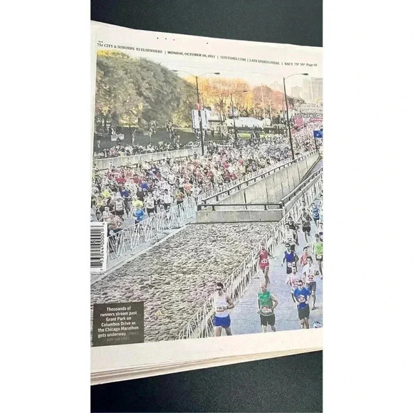 Chicago Sun-Times 2011 Chicago Marathon Triumph Tragedy Cover Vintage Newspaper - Picture 4 of 7